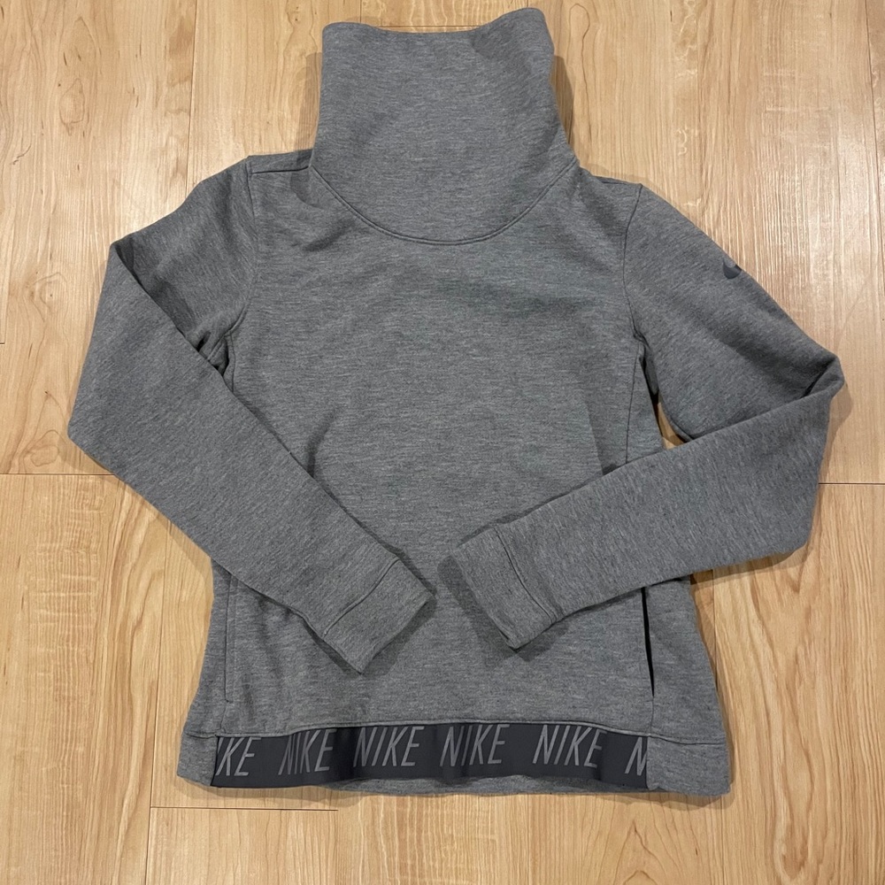 Nike sweatshirt